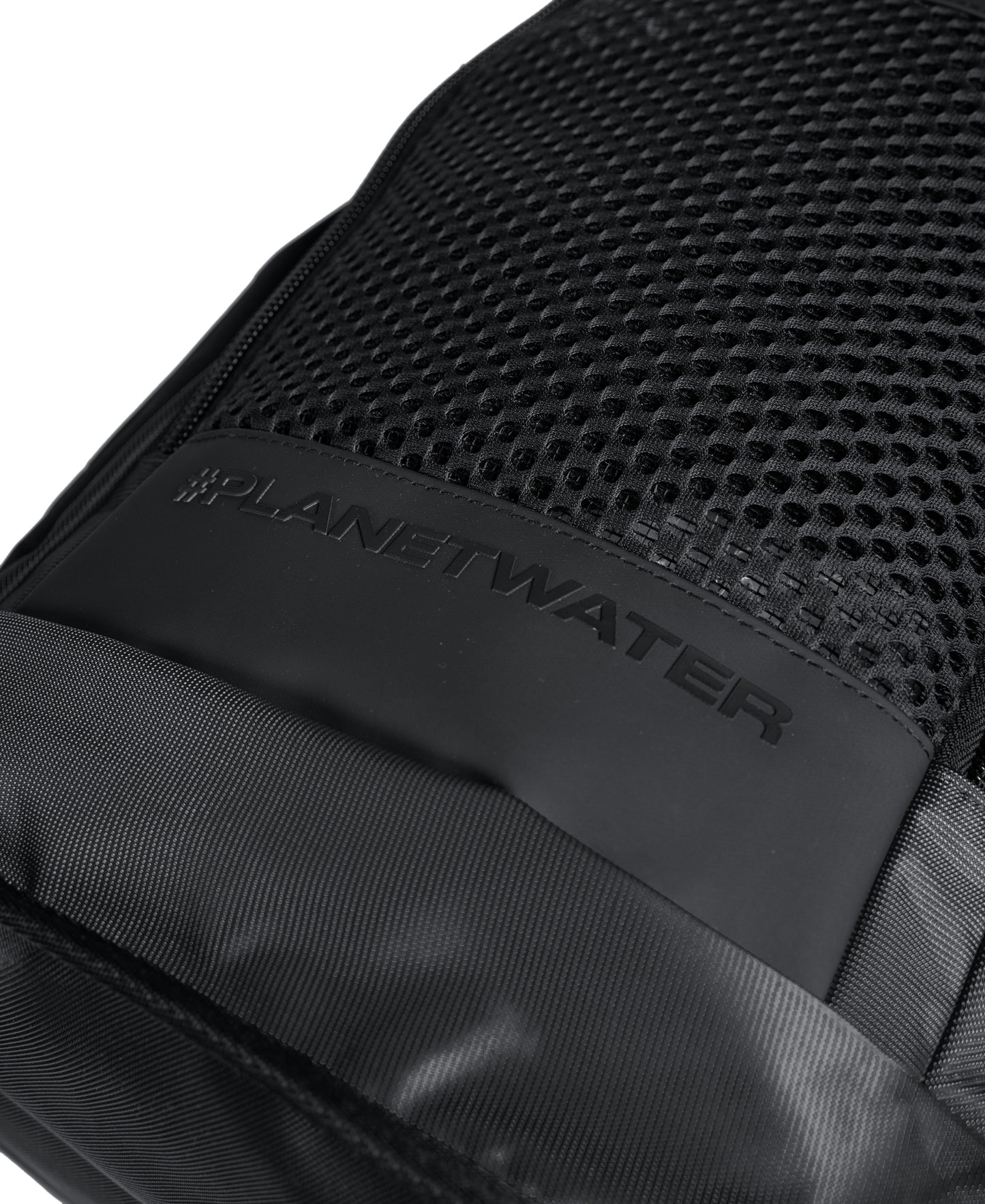 Close-up of the Arena All Set Sports Swim Backpack 45L in black, featuring a mesh pocket, #PLANETWATER on a matte panel, and Arena’s smart wet management system—ideal for active lifestyles.